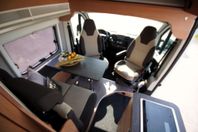 Weinsberg *5.99m*Taksäng*4-bäddar*4-bälten*Garage*Nya Euro 6