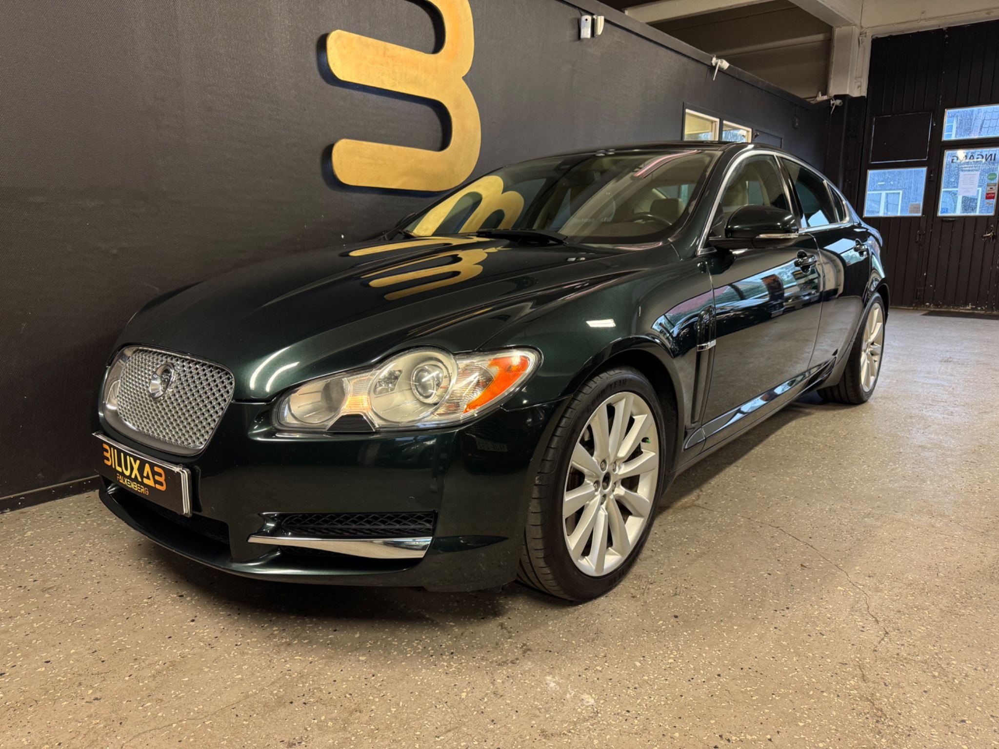 Jaguar XF 3.0 V6  Automatisk, 275hk, 2010