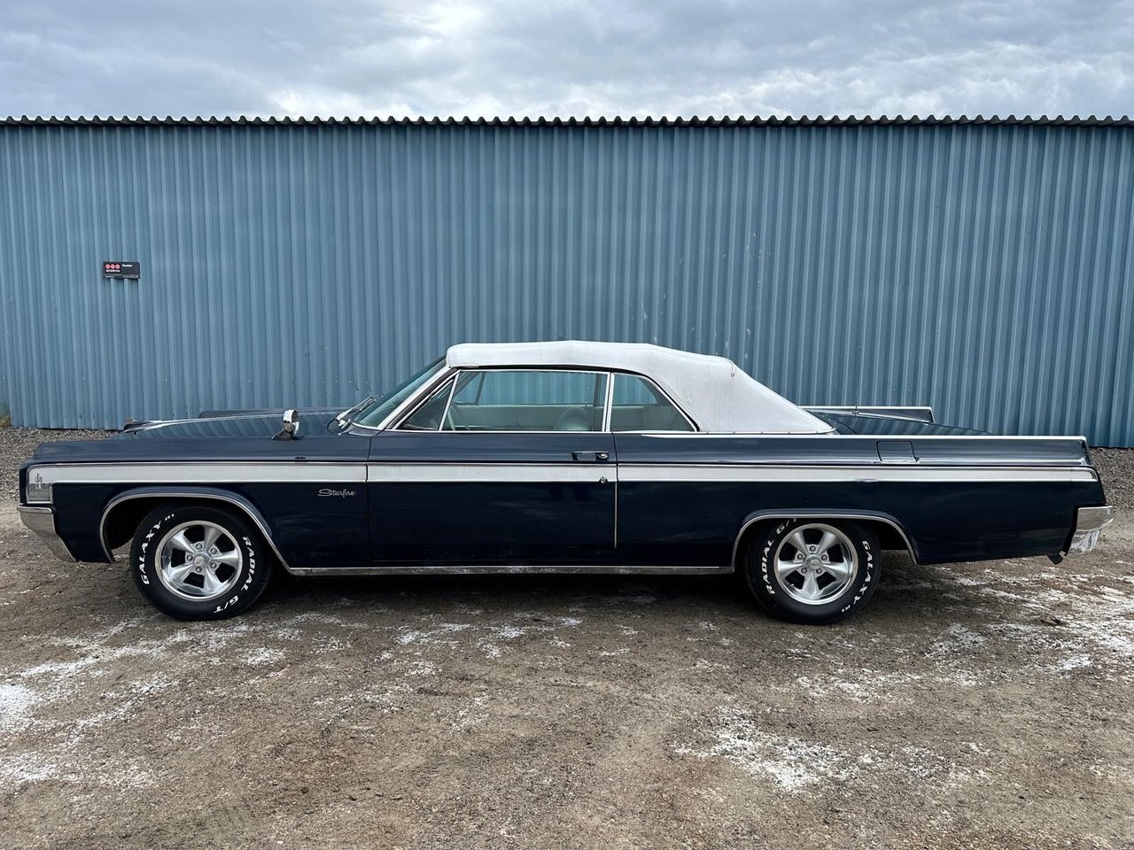 Oldsmobile Starfire Cabriolet...