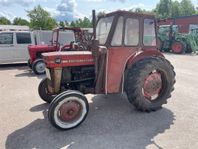 Traktor MASSEY FERGUSON 130