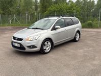 Ford Focus Kombi 1.6 TDCi Platinum NYBES SoV Dragkrok