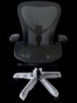 Herman Miller Aeron Remastered Full Option Onyx