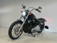 Harley-Davidson Softtail Standard Vance & Hines 87hk lågamil
