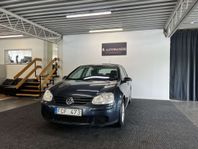 Volkswagen Golf 5-dörrar 1.6 TipTronic Nybesiktad Drag 102hk