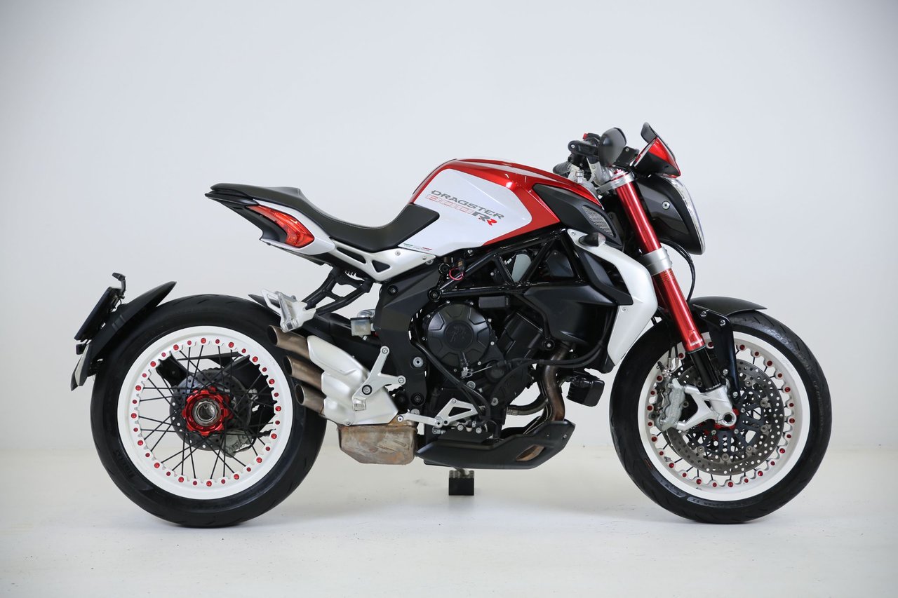 MV Agusta Brutale Dragster 800RR
