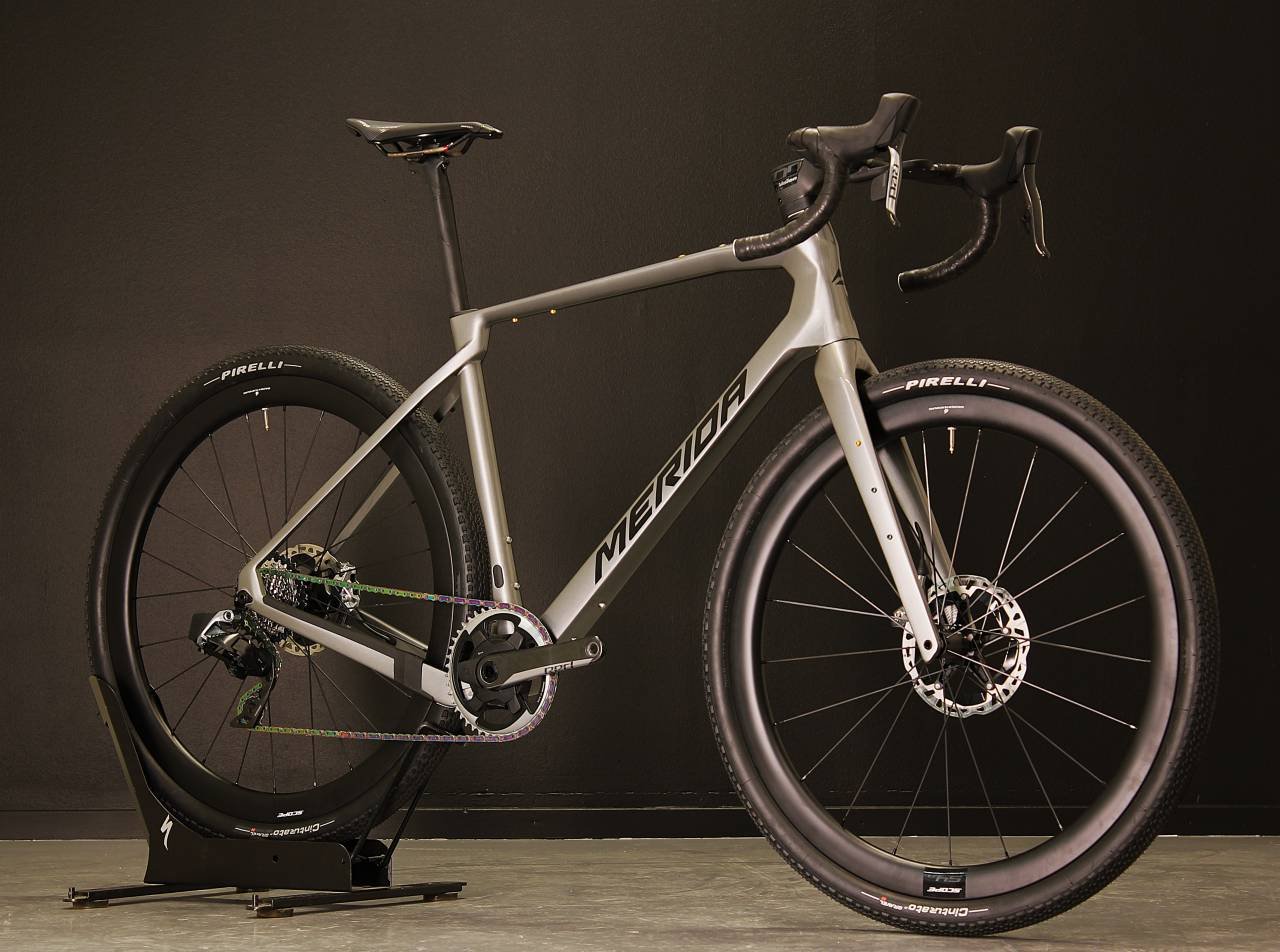 MERIDA SILEX 10K / RED / 56CM...