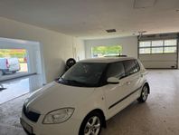 Skoda Fabia 1.4tdi Ambiente ny besiktad låg skatt