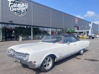 Oldsmobile Ninety-Eight Holiday Coupé V8 1966
