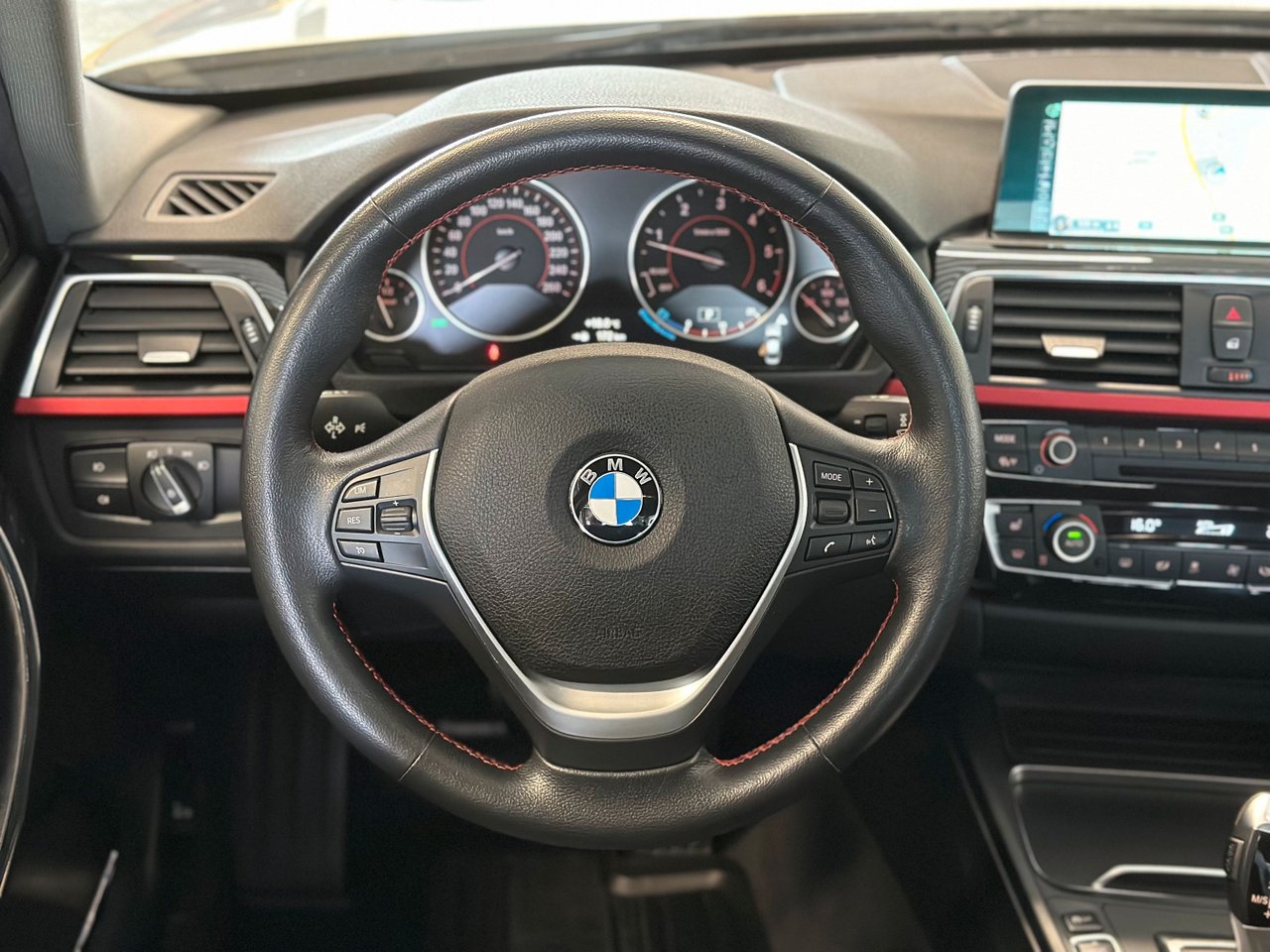 BMW 320d xDrive Sedan Steptronic, 8-trinn, 190ps, 2016