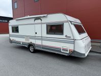 Cabby 58 Cisium Dubbelbädd solcell,markis totalvikt 1500kg