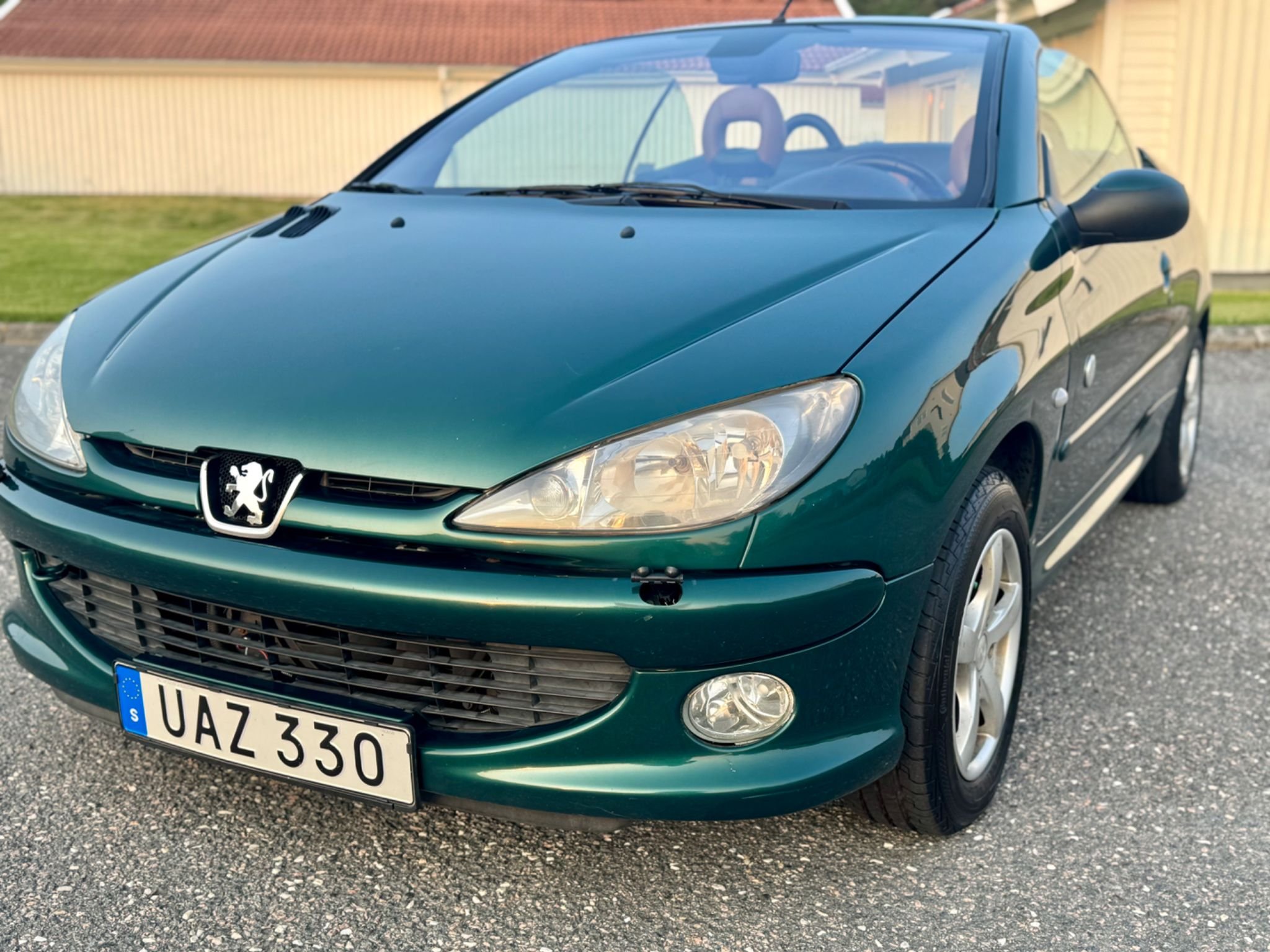Peugeot 206 CC 1.6 Manuell, 109hk, 2003