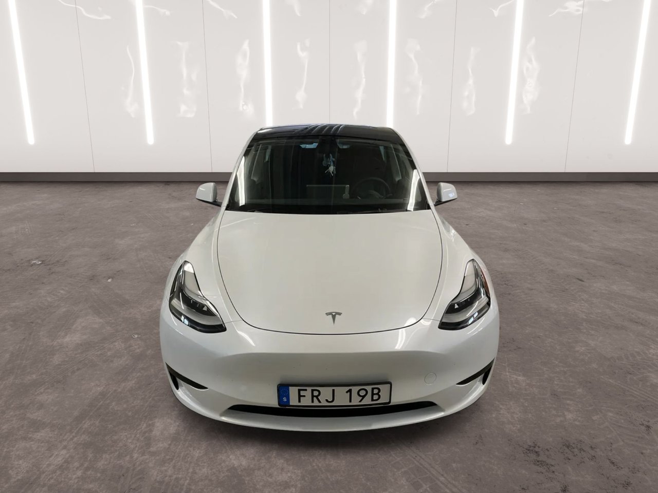 Tesla Model Y Standard Range RWD, 299hk, 2024