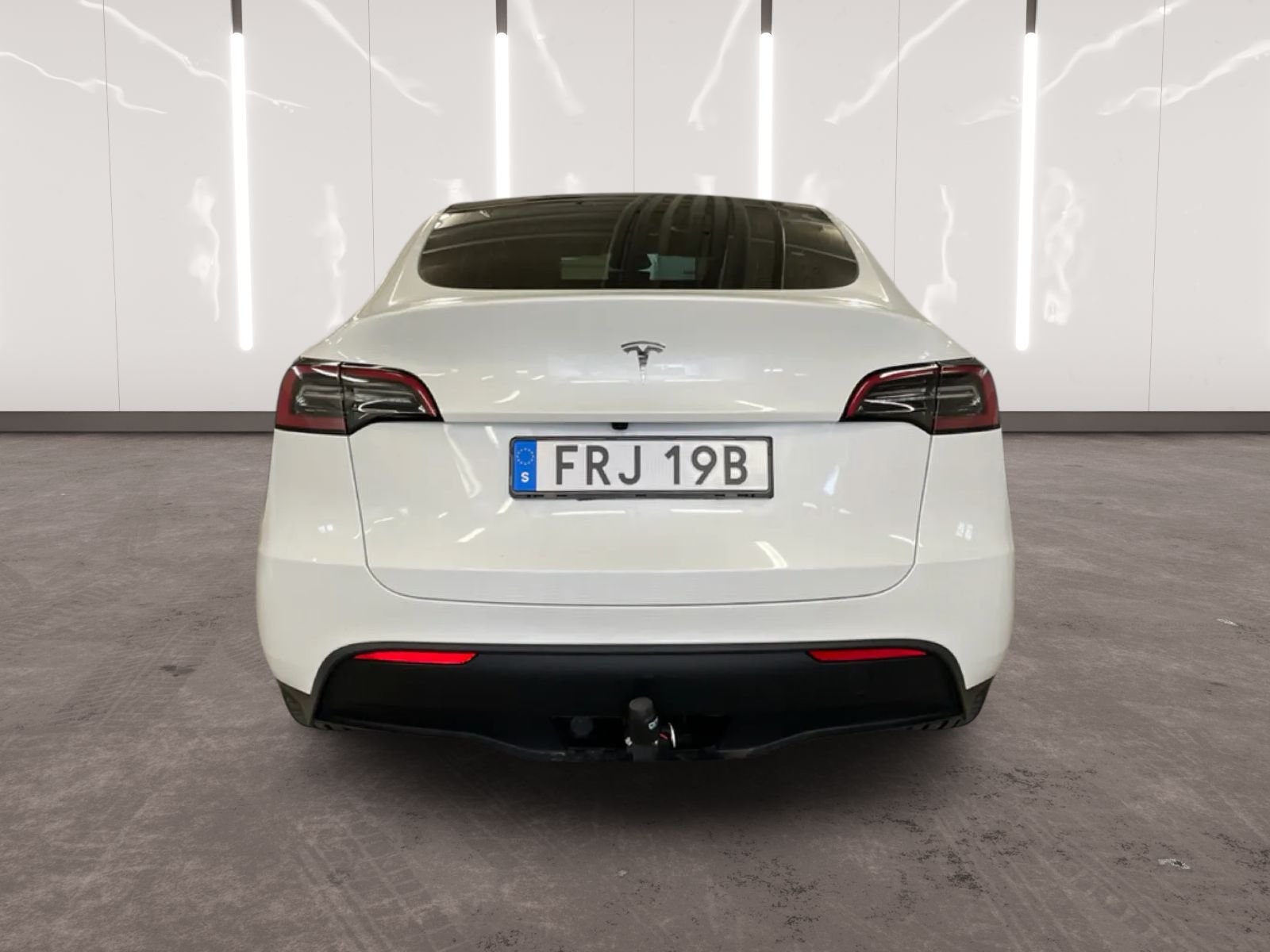 Tesla Model Y Standard Range RWD, 299hk, 2024