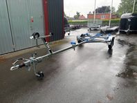 Kampanj! TIKI Båttrailer 80km/h Bromsad 1000kg OMG LEV!