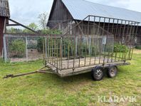 Småbalsvagn 2x4m & Småbalspress Fahr HD300
