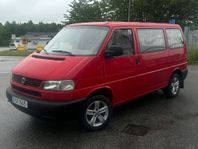 Volkswagen Caravelle 2.0 låg mil