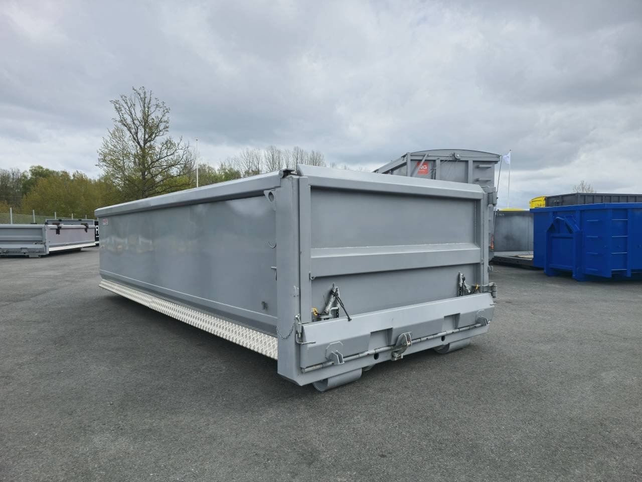 Fincumet AB- Dumper premium 22m3