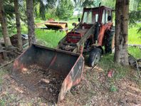 Traktor med lastare Massey Ferguson 135