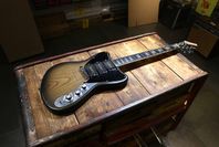 Begagnad Nude offset handgjord Custom gitarr hos Musikbörsen