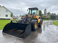 Lastmaskin VOLVO L70D Med Redskap