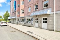 Trevlig tvåa med öppen planlösning och solig balkong