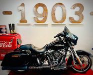 Harley-Davidson FLHXS Street Glide Special M8 107