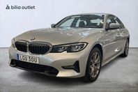 BMW 320 d xDrive Sedan Sportline 190hk Cockpit  Navi C-play