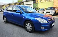 Hyundai i30 1.6 Euro 4 Nybesiktad Nyservad Åretruntdäck