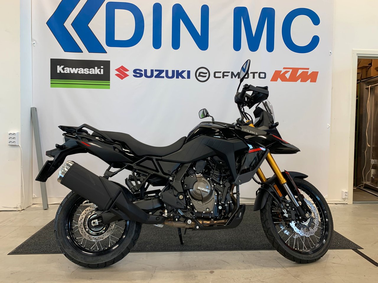 Suzuki V-STROM 800DE "Kampanj"