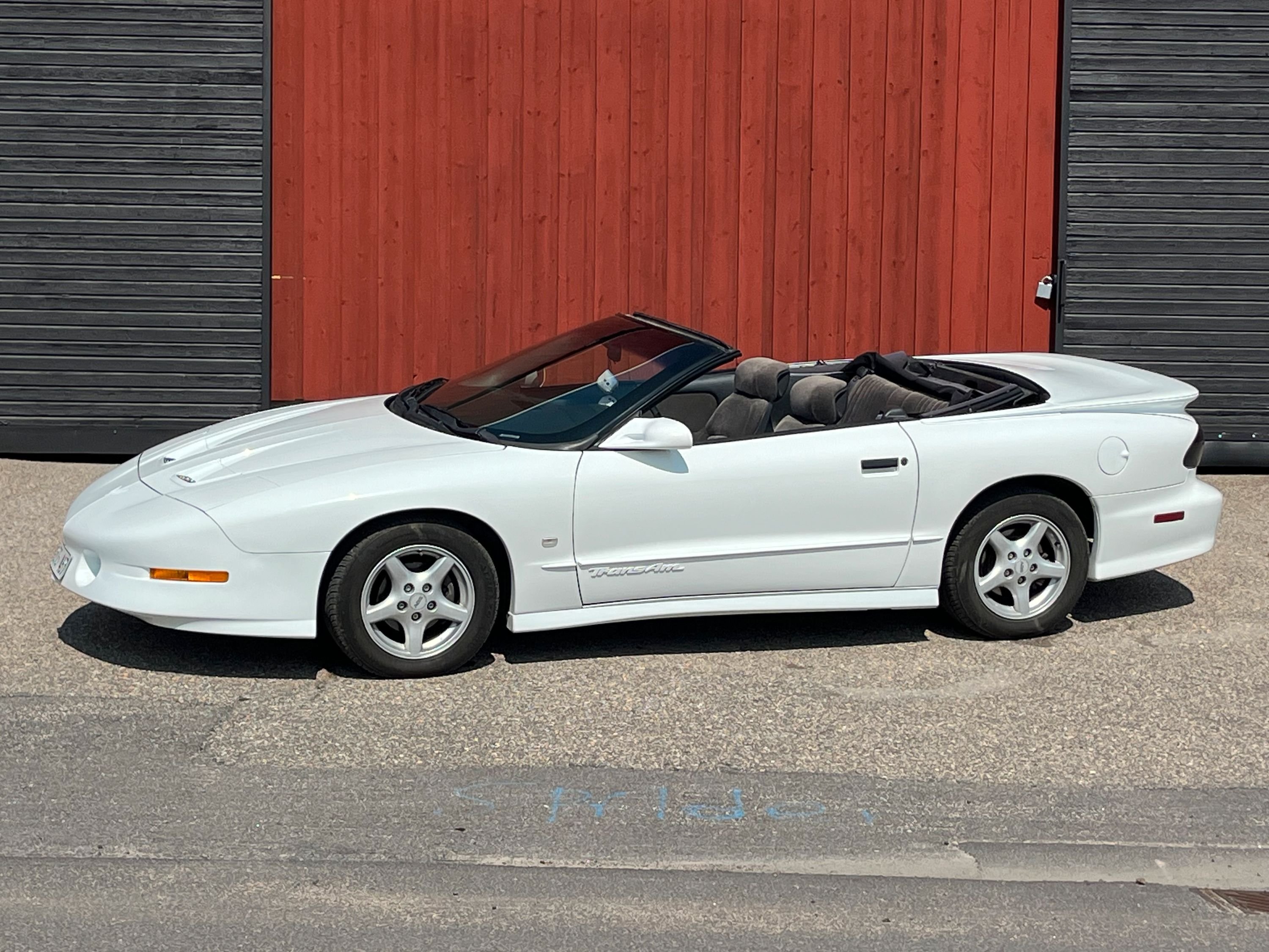 Pontiac Firebird Convertible 5.7 V8 SFI Hydra-Matic, 4-trinn, 289hk, 1996