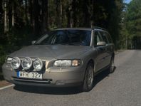 Volvo V70 2.5T Kinetic Euro 4 Ny besiktigad