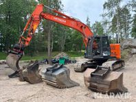 Grävmaskin Hitachi ZX225 US LC med 6st redska