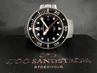 Sjöö Sandström Landsort Svart 42.5mm Fullset Toppskick 2023