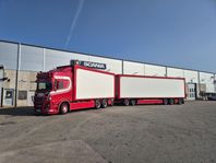 Scania R560 B6x2NB