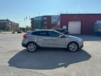 Volvo V40 Cross Country T3 Geartronic Momentum Advanced