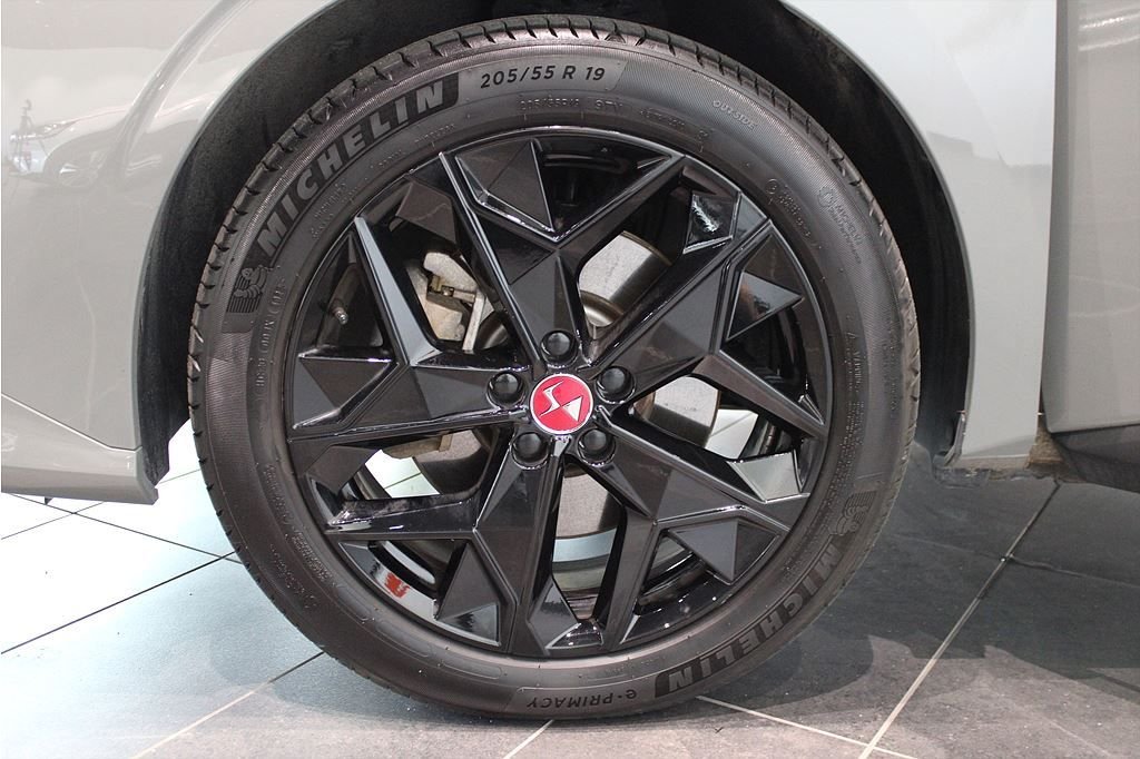 DS 4 E-Tense EAT, 225hp, 2022