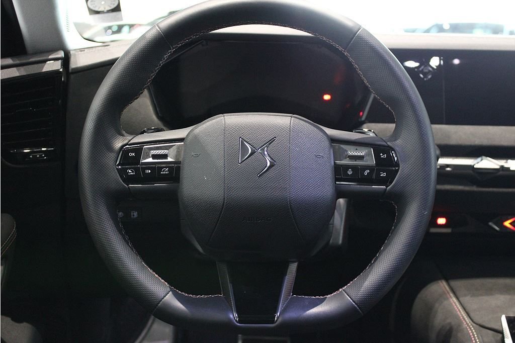 DS 4 E-Tense EAT, 225hp, 2022