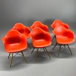 Stolar Vitra Eames