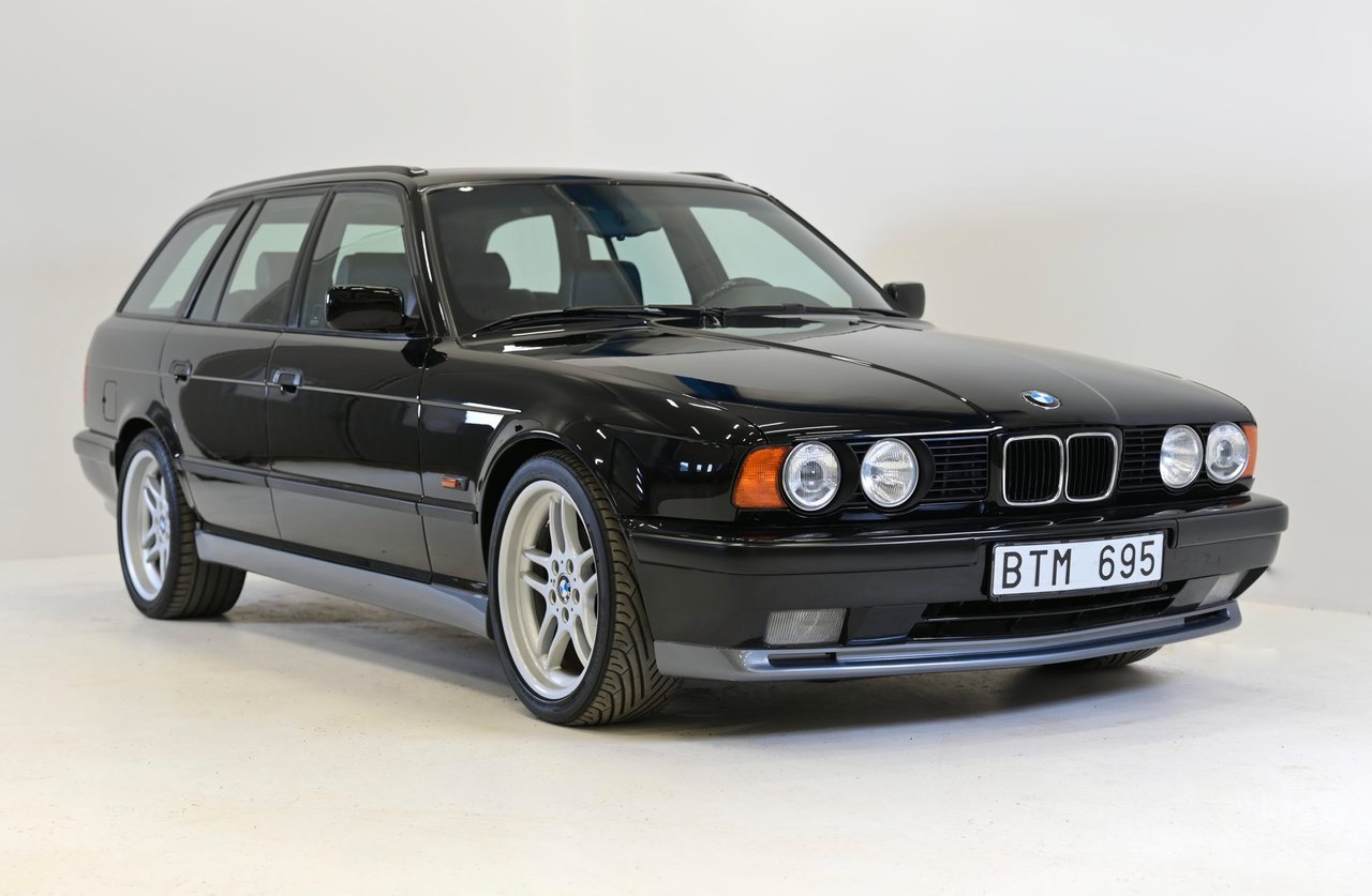 BMW M5 E34 Touring 340hk