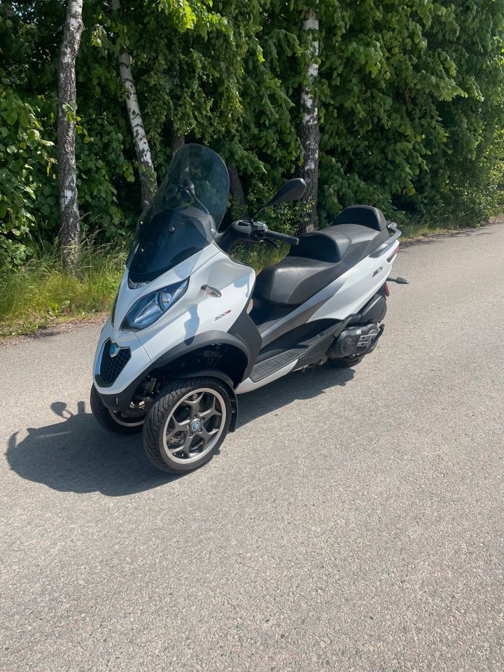 Piaggio MP3 LT