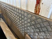 Durkplåt 3000 x 1250 x 2 mm