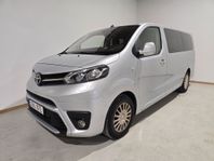Toyota Proace Verso 1.5 D-4D 9 sits