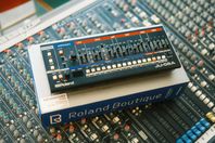 Beg. Roland JU-06A - Musikbörsen Malmö