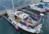 Nauticat 38