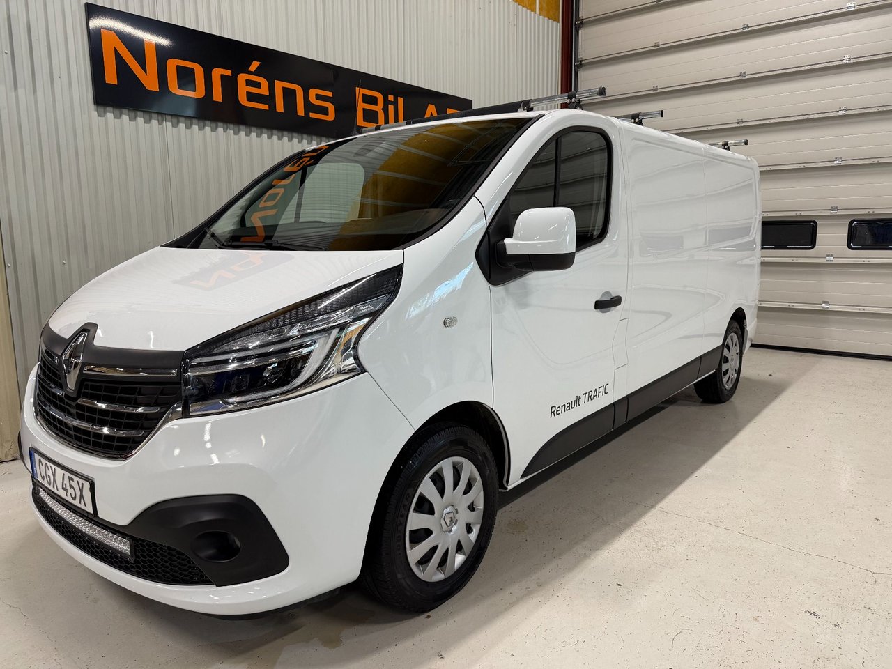 Renault Trafic 2.0 dCi 145HK ...