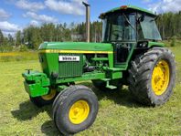 Traktor JOHN DEERE 4230S/R