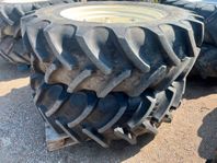 BKT 420/85R34 till New Holland T5070