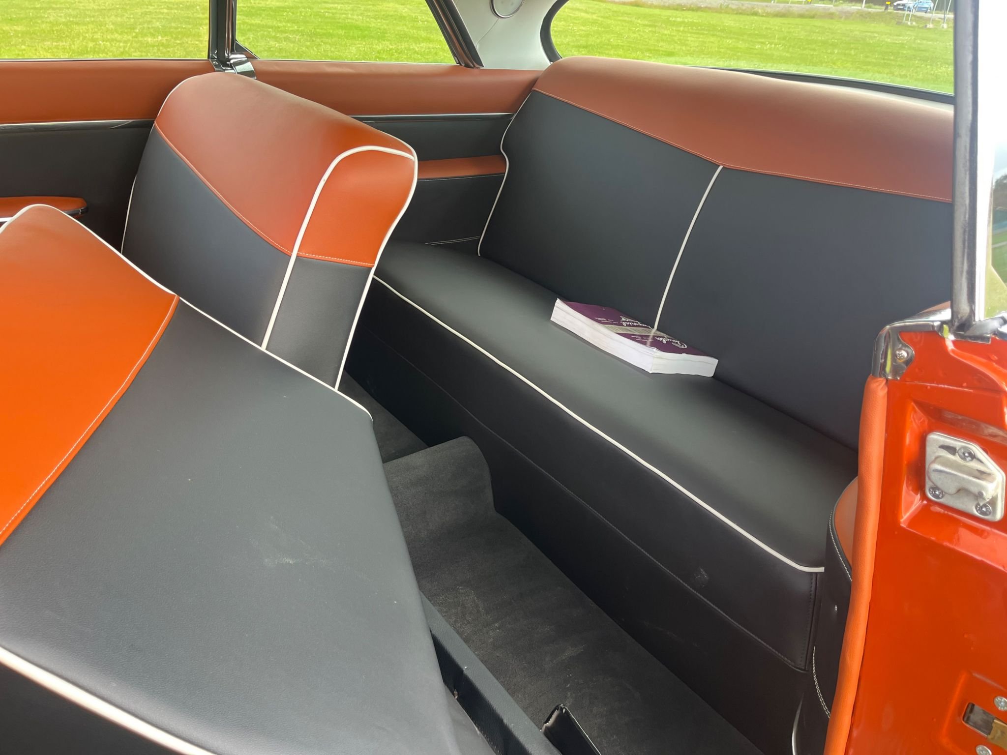 Chrysler Windsor DeLuxe Newport 4.9 V8 PowerFlite, 190hk, 1955