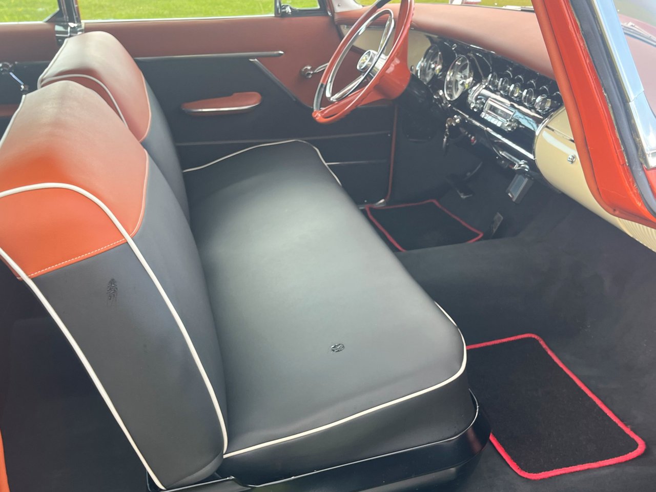 Chrysler Windsor DeLuxe Newport 4.9 V8 PowerFlite, 190hk, 1955