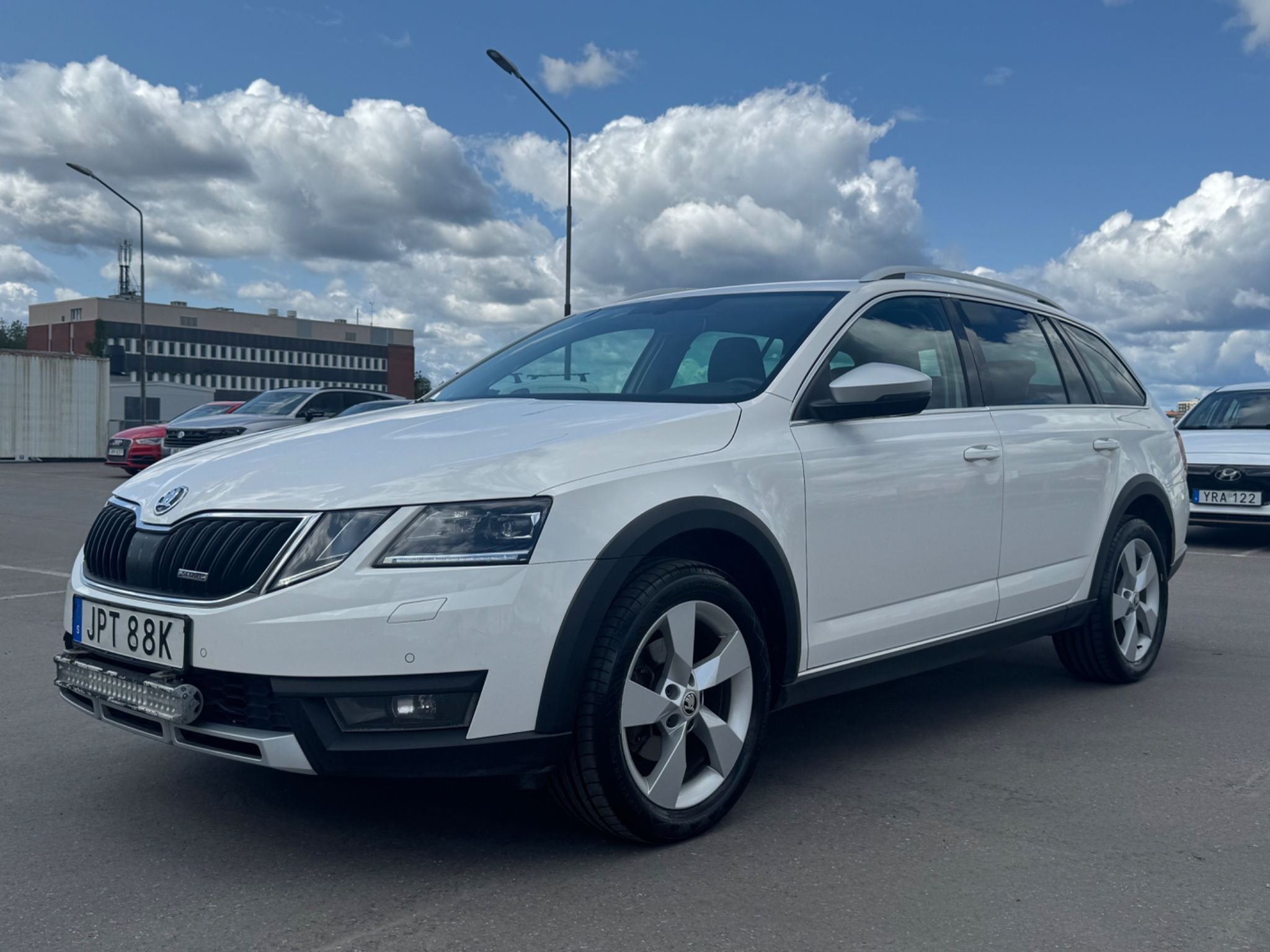 Škoda Octavia Scout 2.0 TDI SCR 4x4 DSG Sekventiell, 150hk, 2019
